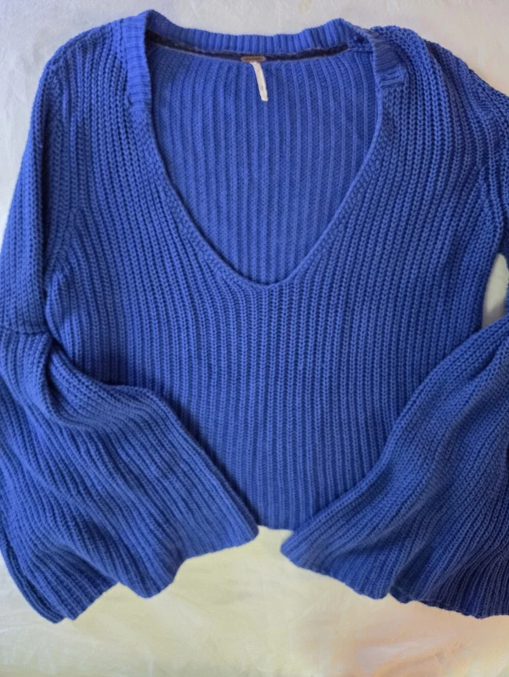 Free People Cobalt Blue Sweetheart Chunky Ribbed V-Neck Sweater M Oversized